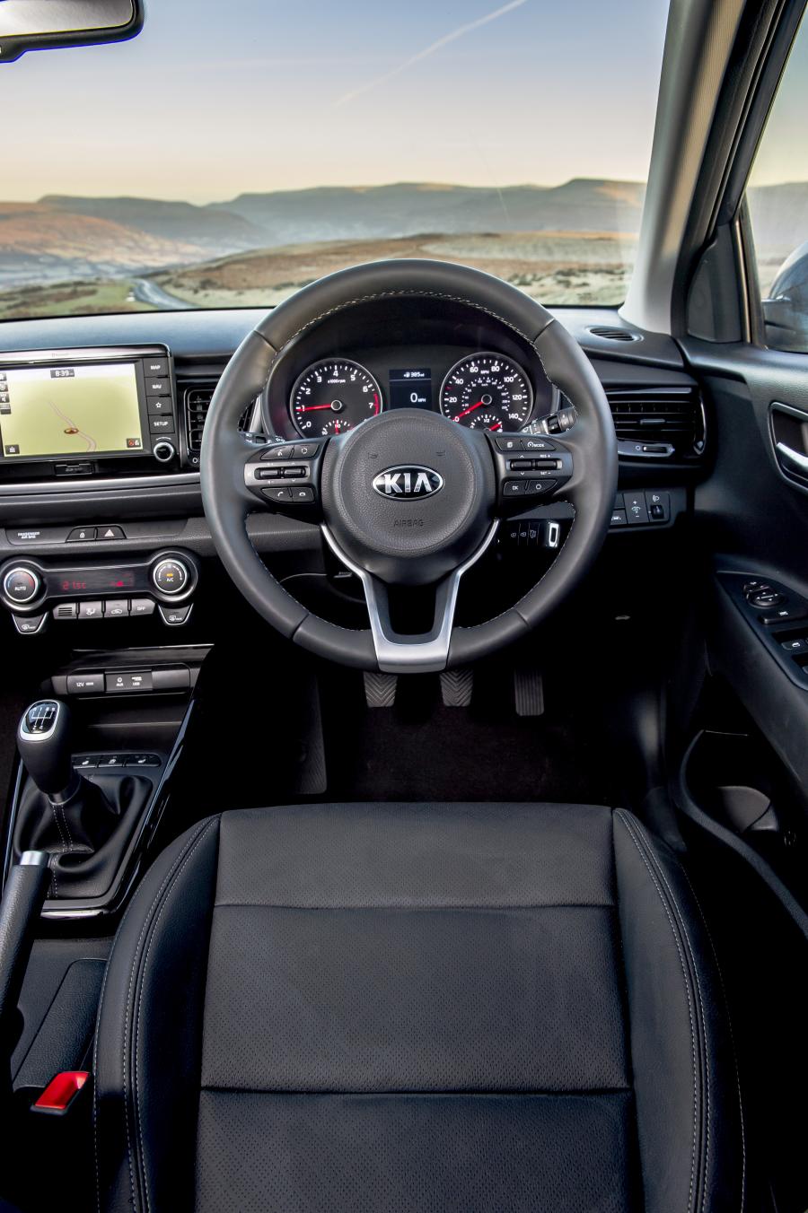 Панель приборов Kia Rio 5-Door 2017 года  (UK) (фото 62 из 145)